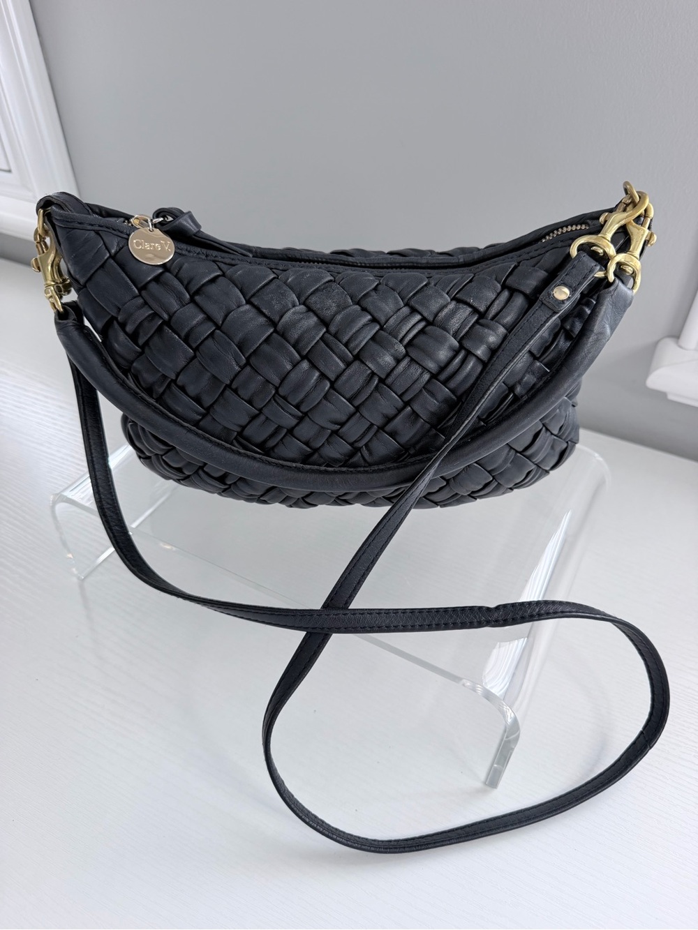 Clare V petite Moyen Messenger Woven Leather Bag Black